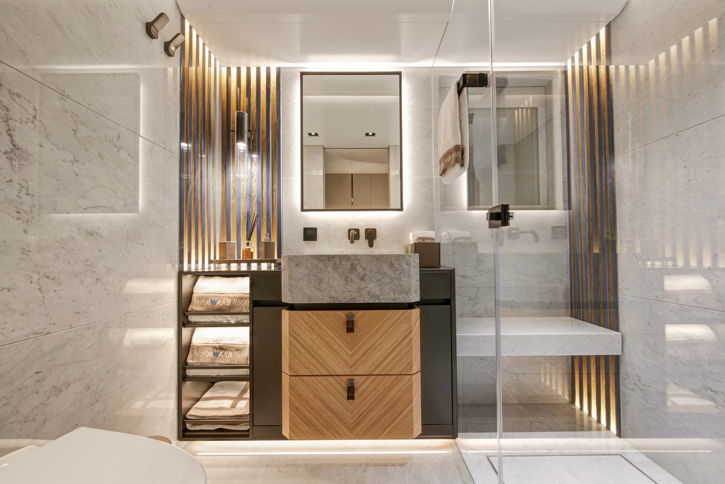 Baño de la suite del armador