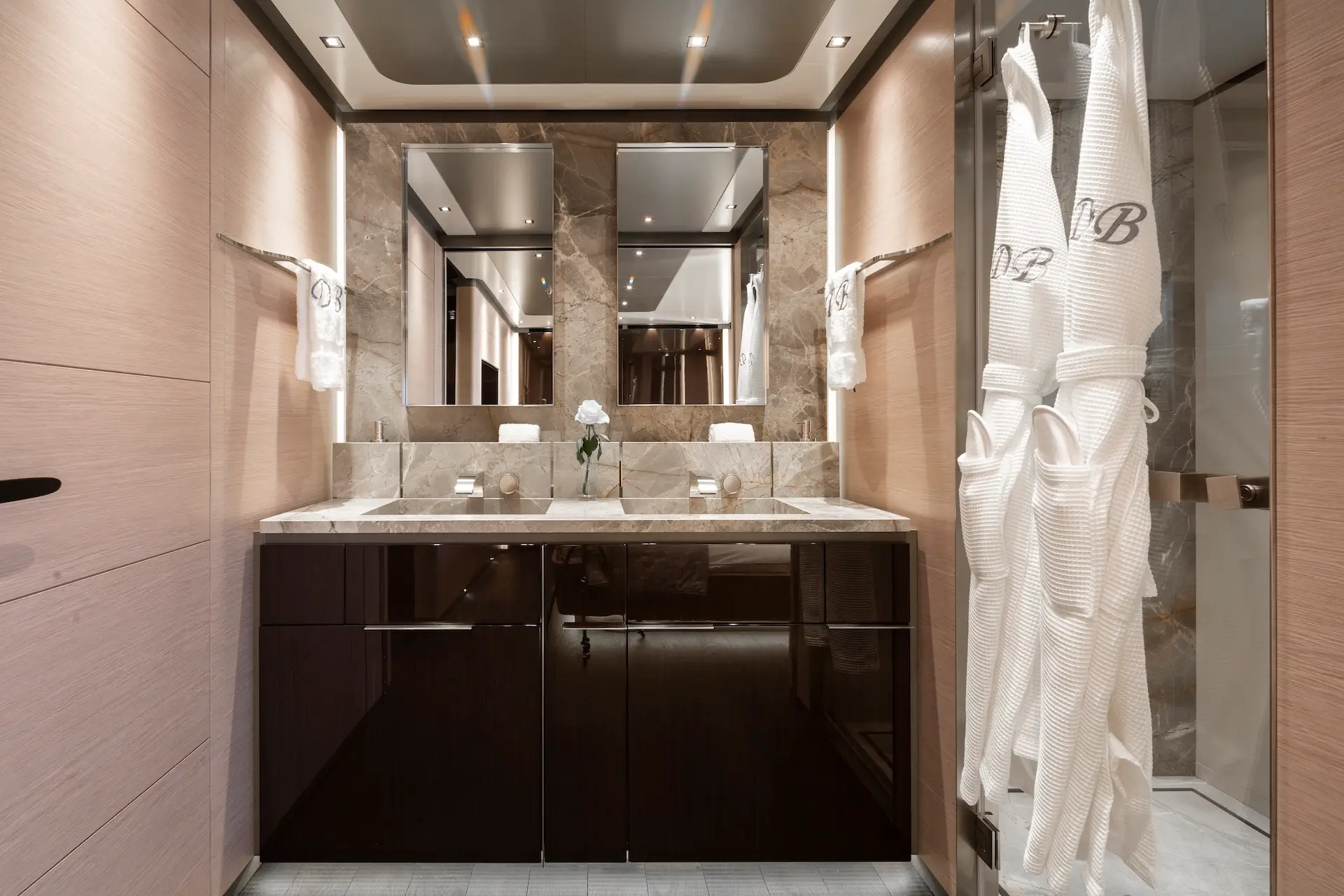 Master bathroom on Diamond Binta