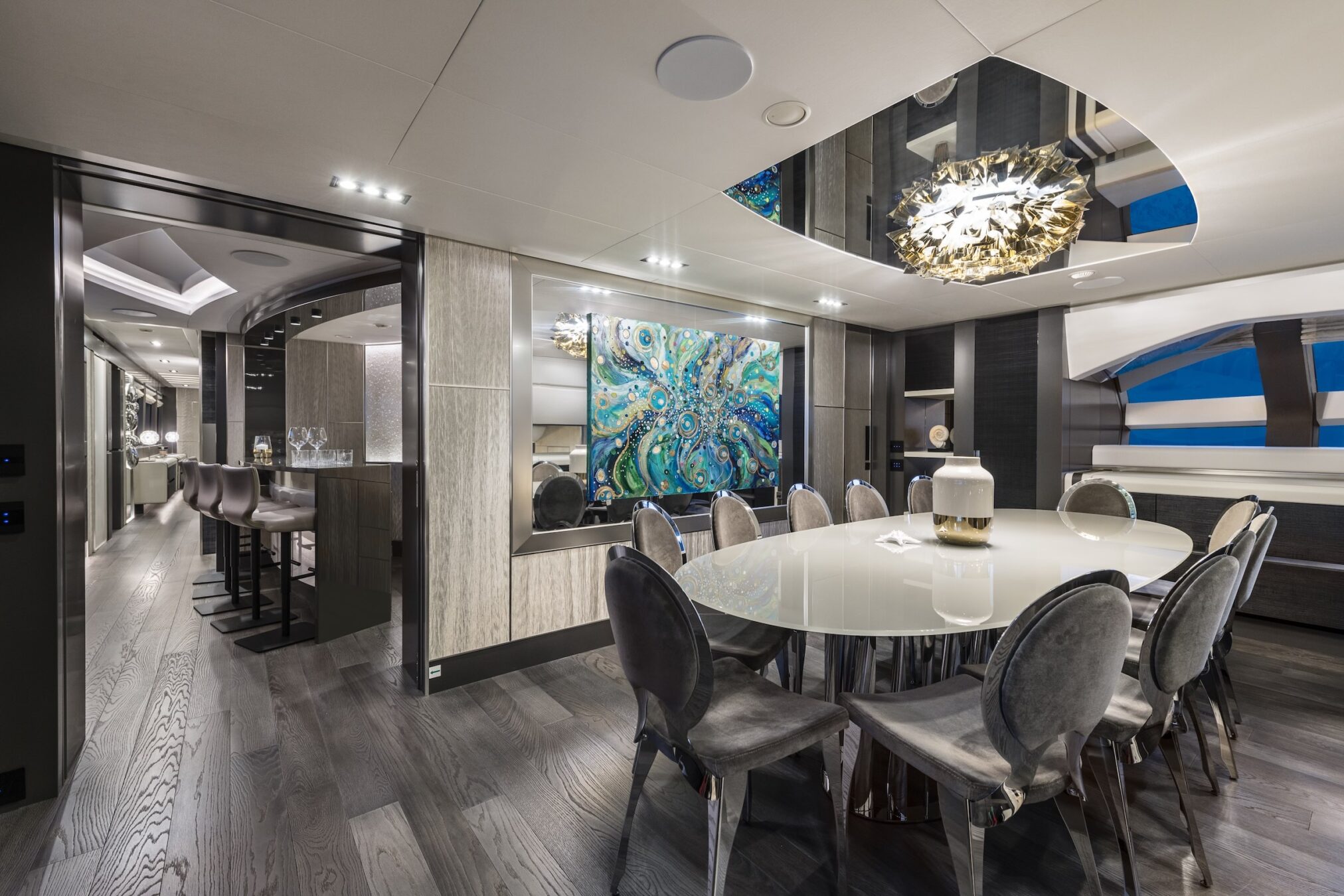 Comedor formal del Pershing 140