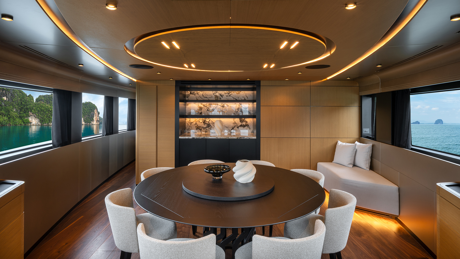 Comedor interior del WallyWhy 150