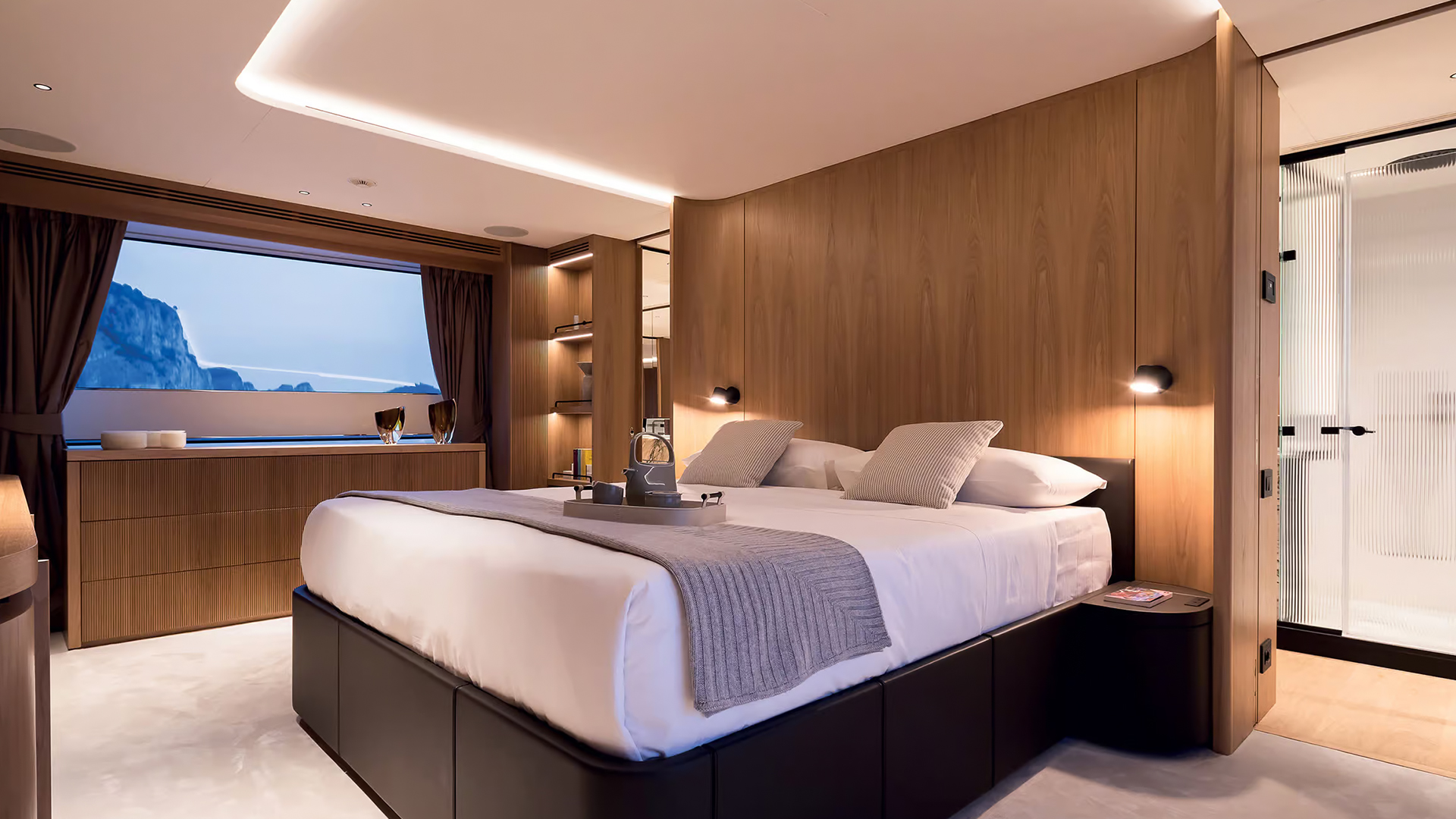 Owner's stateroom of the Benetti Oasis 34M with full-beam glazing