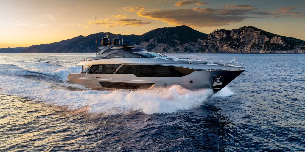 RIVA 112 SUPER 2400 X 1200 HERO RUNNING PERFIL BARCO CENTRADO