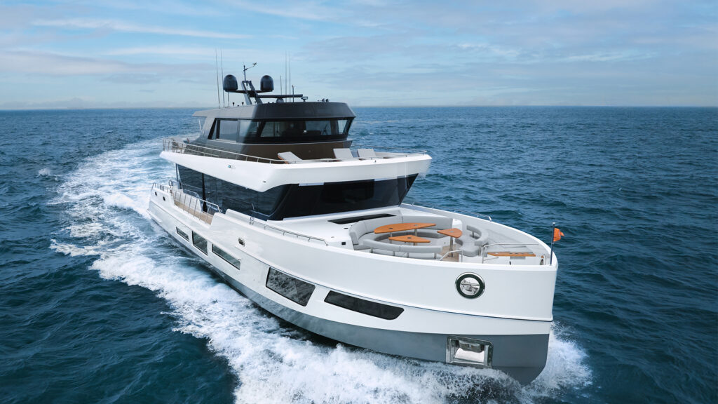 CL Yachts CLX96 Designed for Freedom