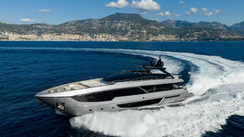 Challenging and beautiful Riva 102′ Corsaro Super