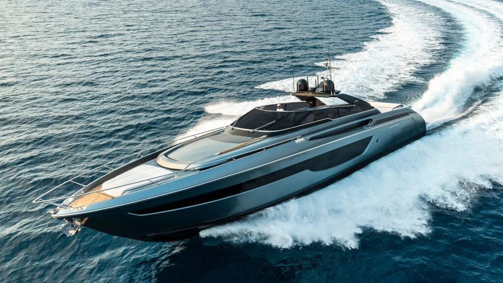 New RIVA 76’ Bahamas