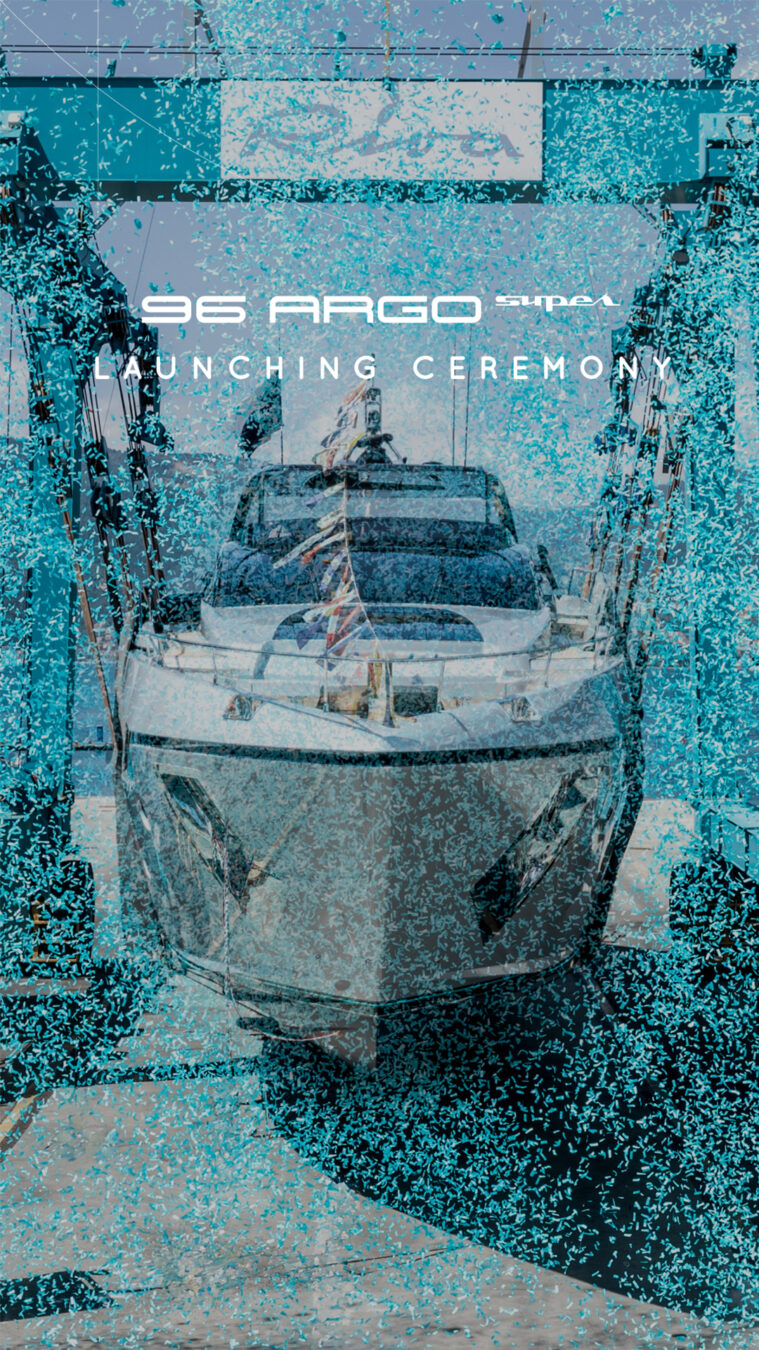El primer Riva 96' Argo Super durante su ceremonia de botadura en La Spezia