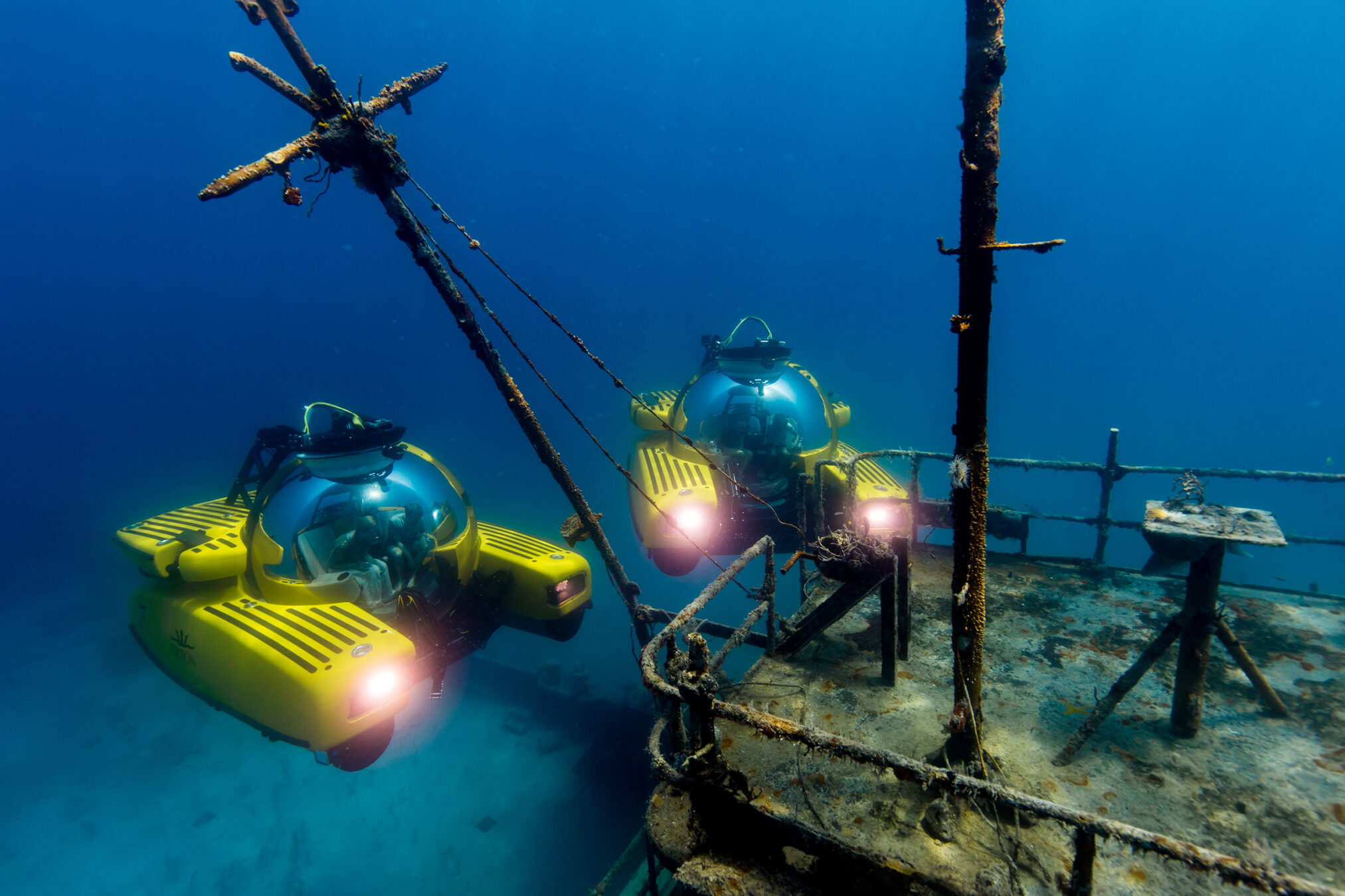 Two Triton 3300-3s at a wreck