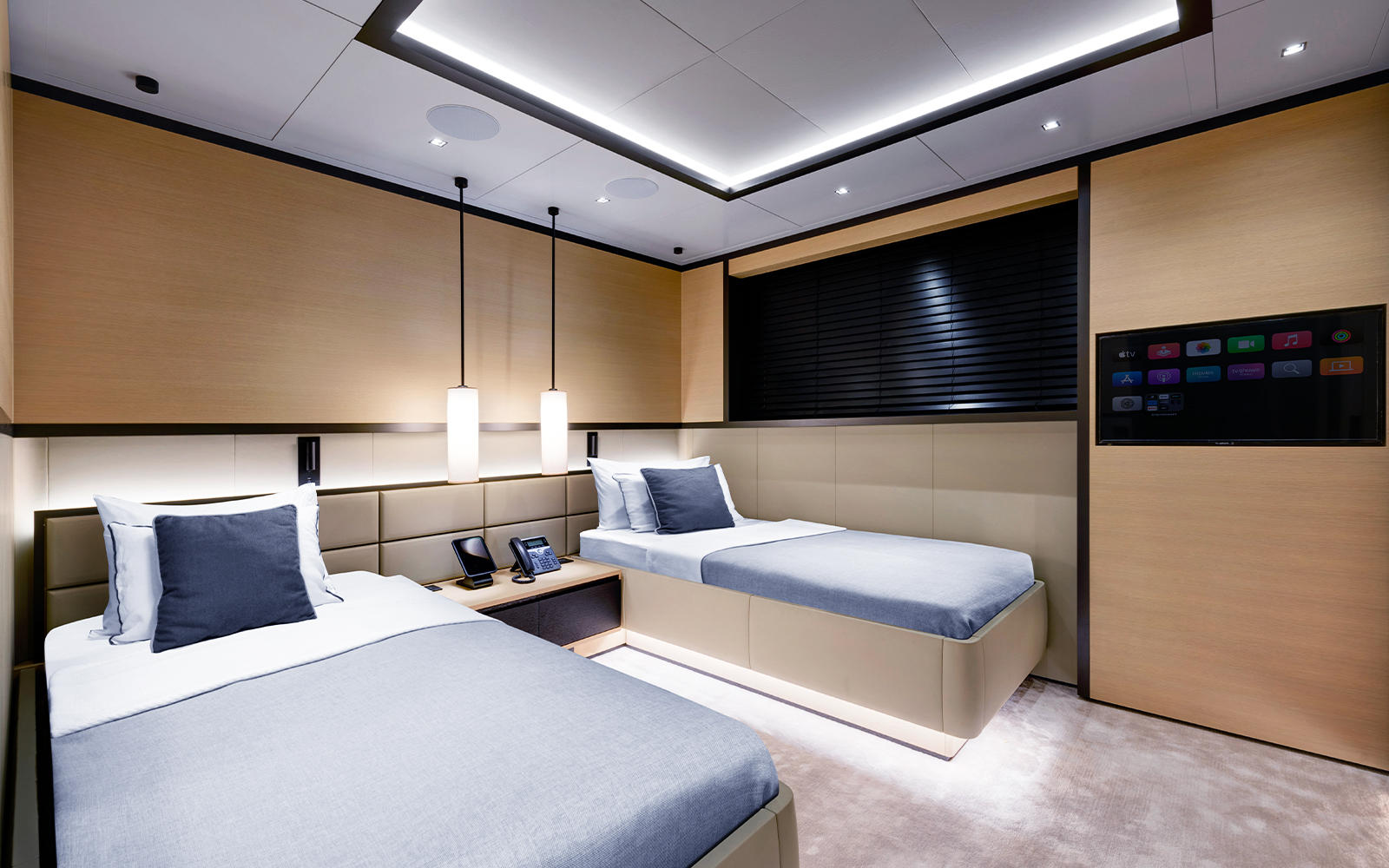 Limerence guest cabin with twin beds