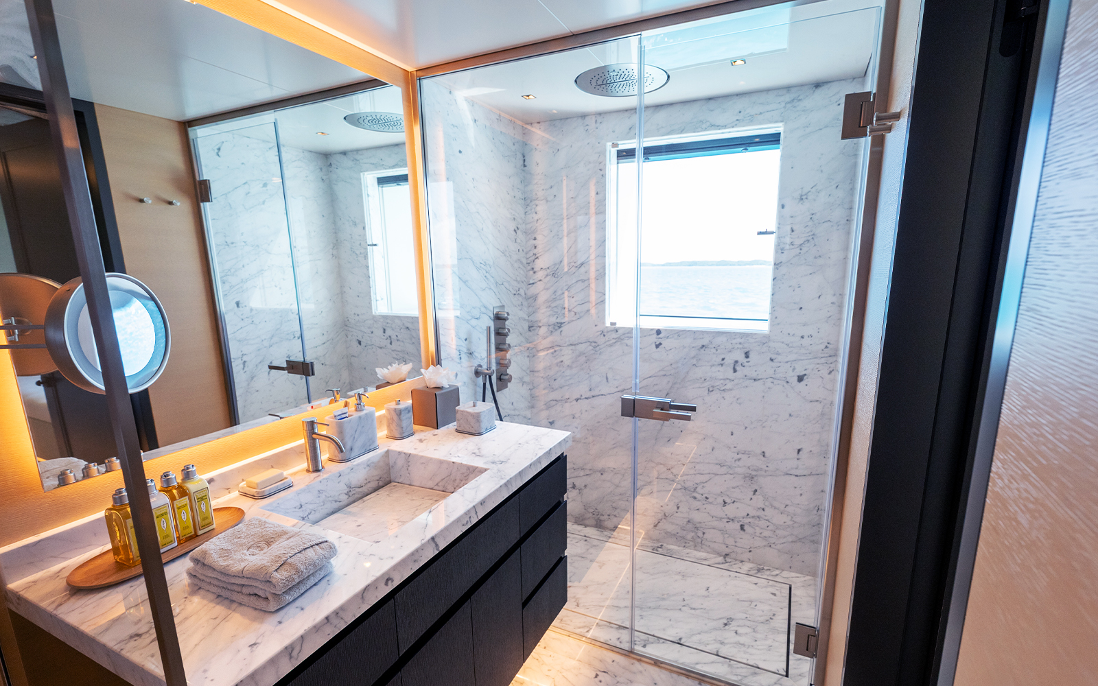 Limerence guest bathroom